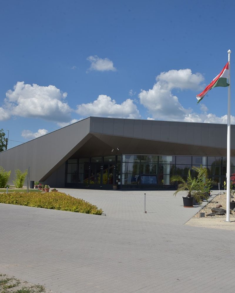 Ceglédi birkózó csarnok 